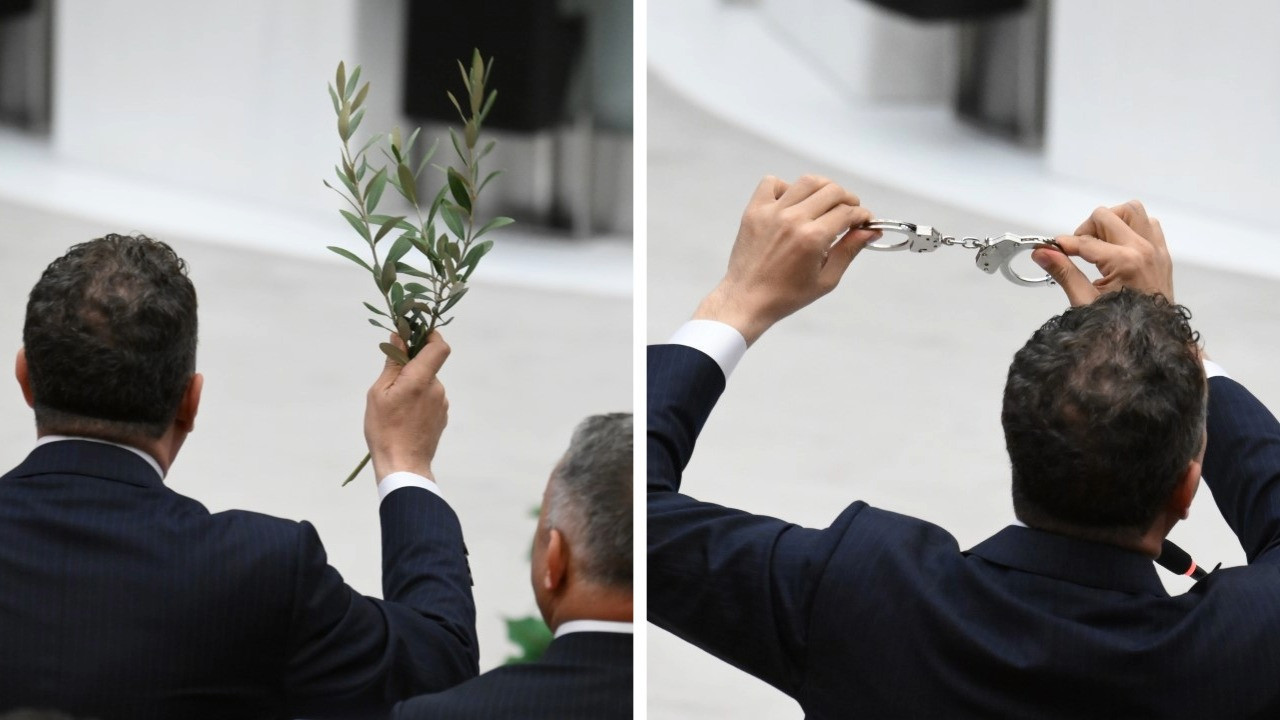 CHP'li Başarır Meclis'e zeytin dalı ve kelepçe getirdi