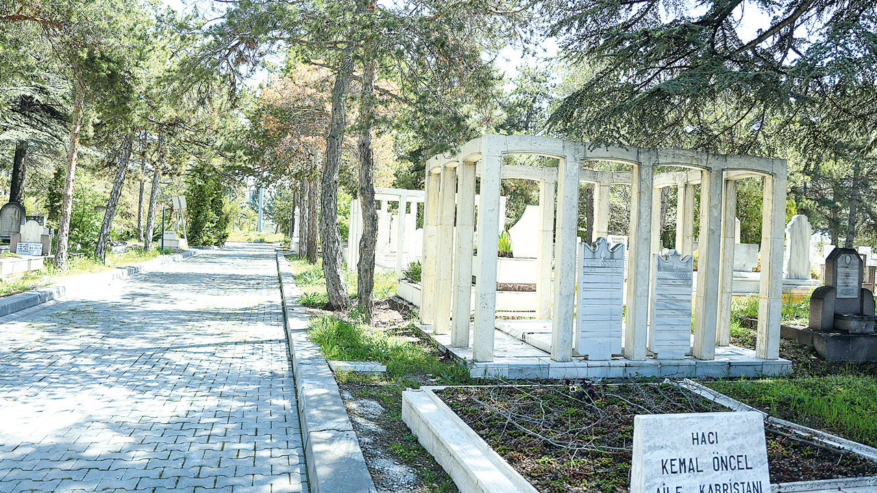 En demokrat mezarlık