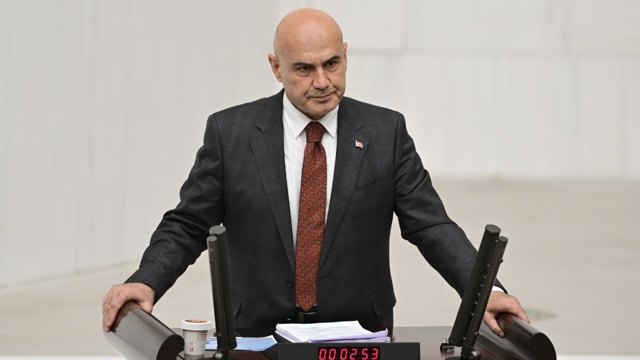 İYİ Partili Çömez: Eski siyasi yol arkadaşınıza Türkiye'yi peşkeş çekmişsiniz