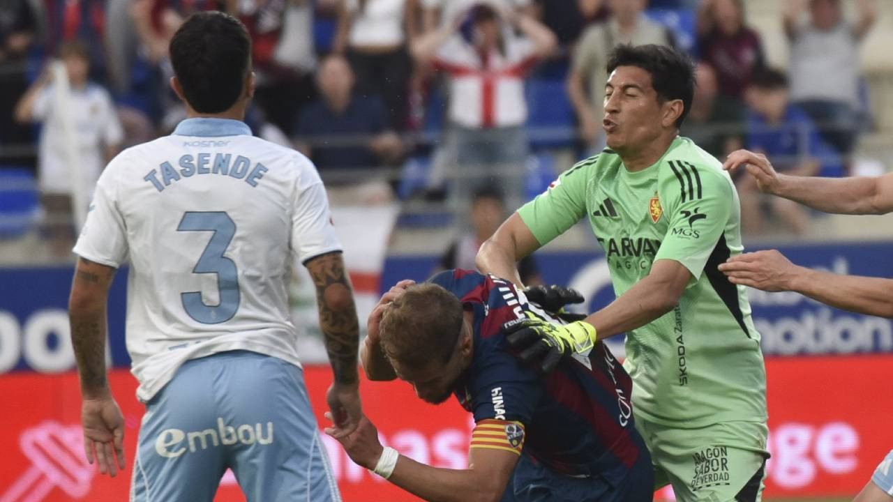 Rakibine yumruk atan kaleciye ibretlik ceza! 'Bir daha yapmayacağım' demişti