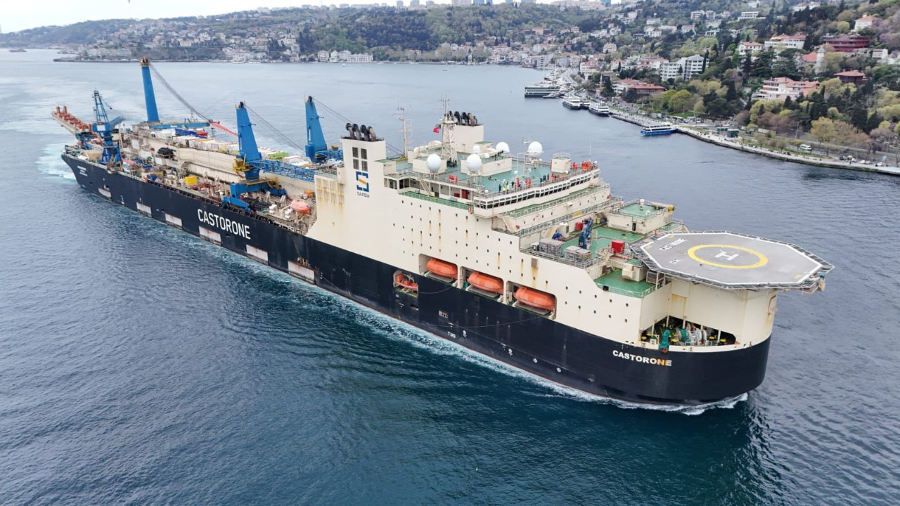 İstanbul Boğazı’nda gemi trafiği durduruldu