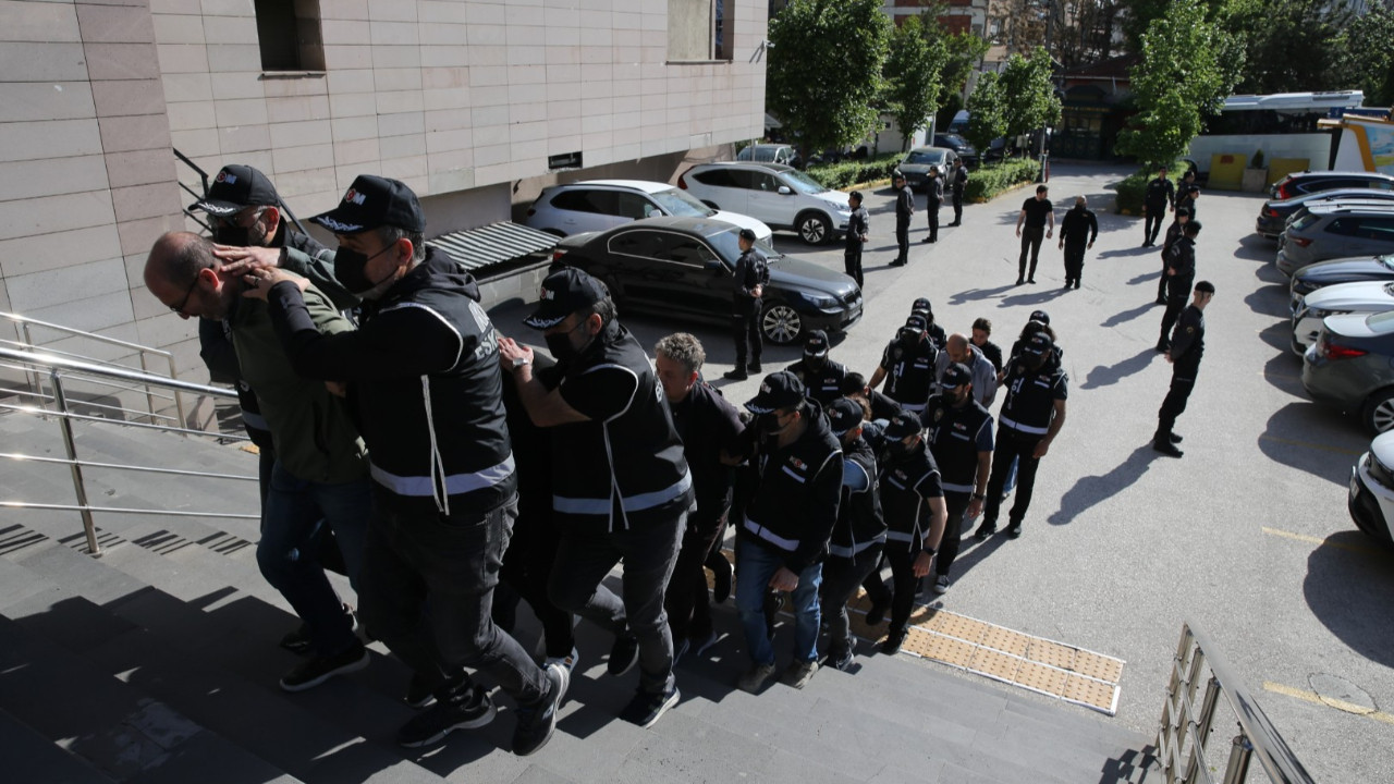 Kara para operasyonu: Banka hesaplarına, mal varlıklarına el konuldu