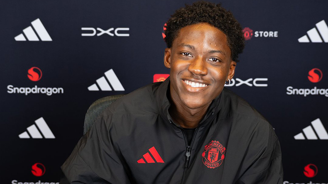 Manchester United, Mainoo'nun sözleşmesini 2031'e kadar uzattı