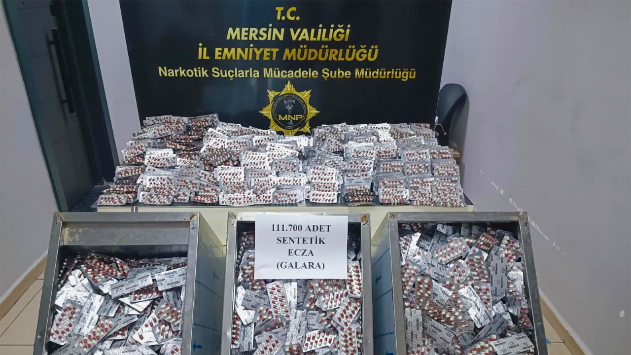 Mersin’de 111 bin sentetik ecza ele geçirildi: 2 şüpheli tutuklandı