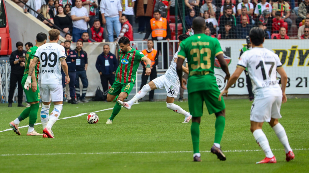 Süper Lig bileti için nefesler tutuldu: Kritik cumartesi!