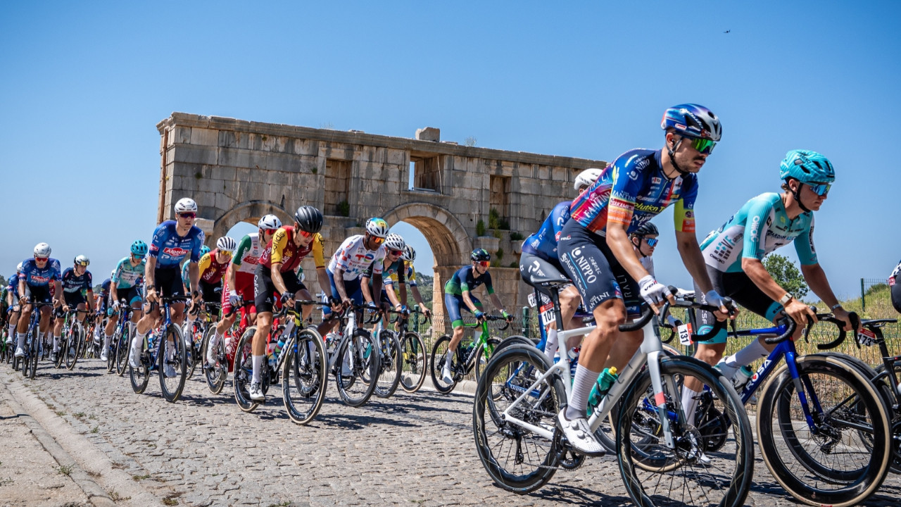 TUR 2026'nın en uzun etabı Patara'dan start aldı