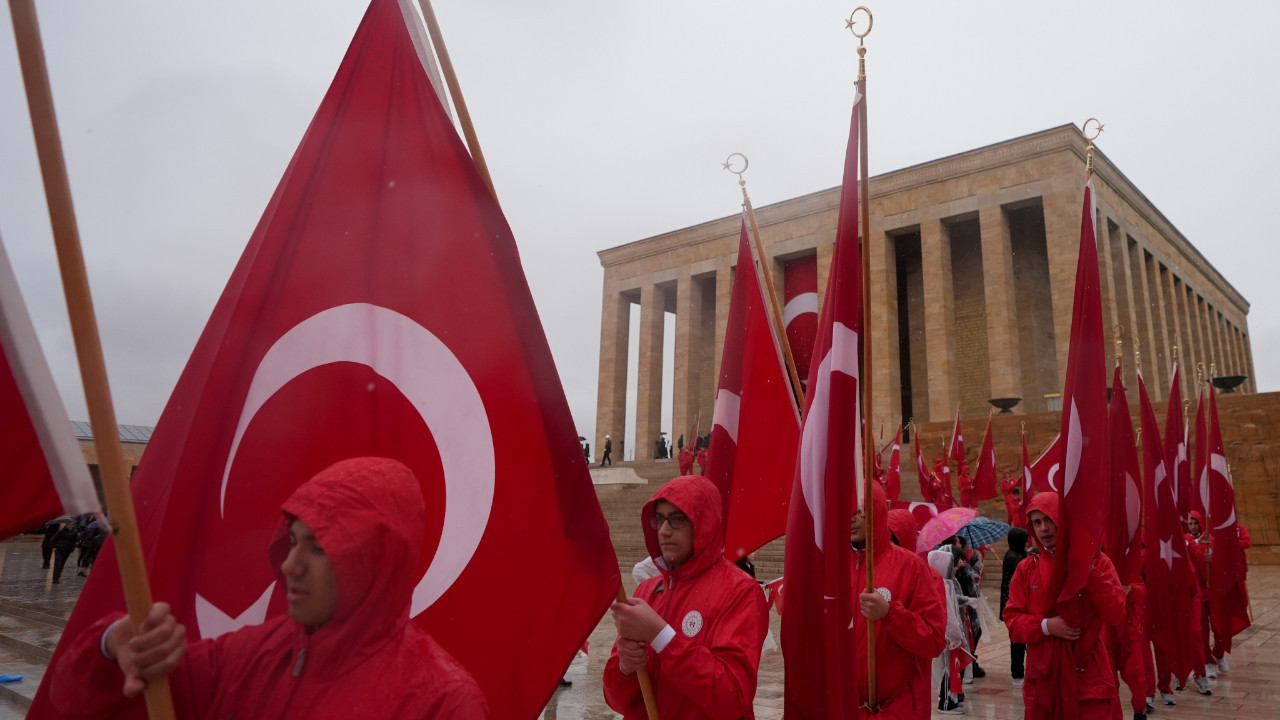 TVF'den Anıtkabir tepkilerine açıklama: "Atatürk'e bağlılığımız bakidir"