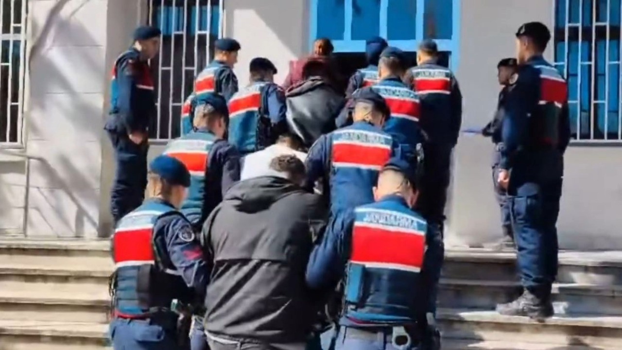 Van ve Edirne’de uyuşturucu operasyonu: 471 kilo skunk ele geçirildi