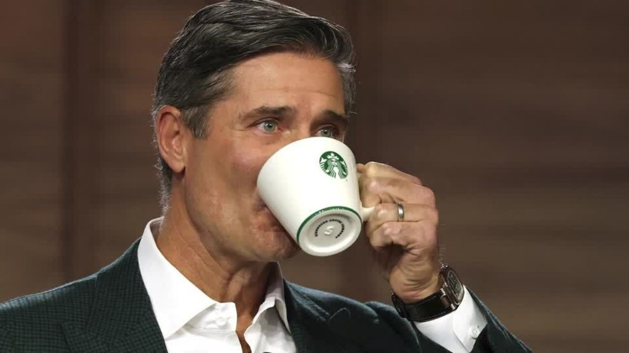 Starbucks CEO'su yüksek kahve fiyatlarını savundu, tepki yağdı