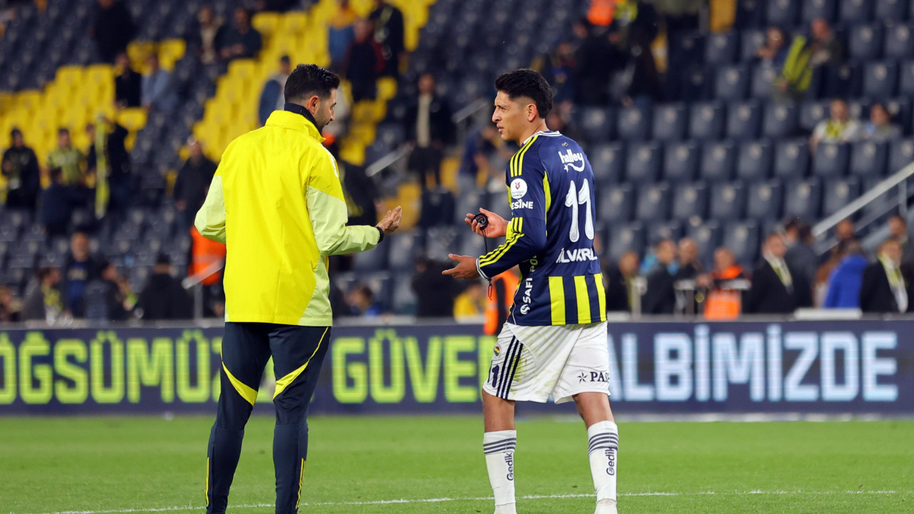 Fenerbahçe taraftarının ıslıkladığı Edson Alvarez sessizliğini bozdu: Tanrı iyidir!