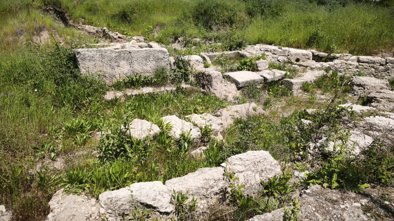 Villa inşaatında 'ölüler şehri' bulundu