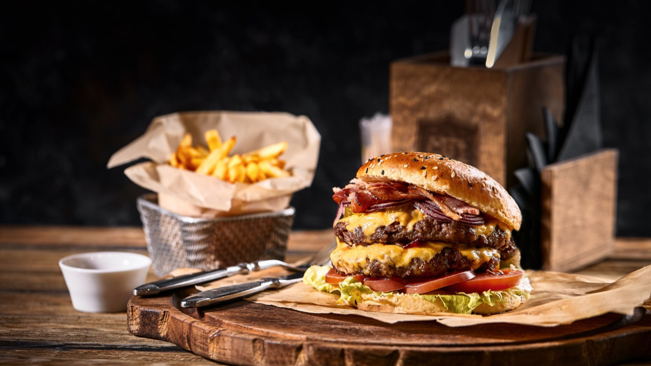 Hamburger, araba ve uçak bileti reklamlarına yasak
