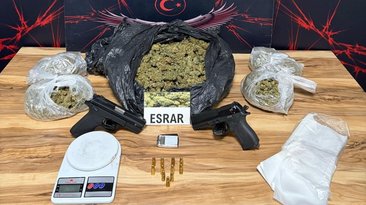 Motosikletle sevkiyat yapıyorlardı: Torbacılara suçüstü