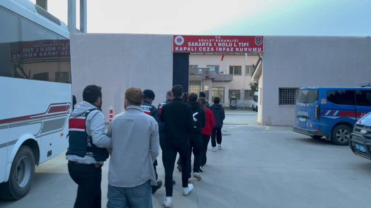 Sakarya’da “yatırım danışmanlığı” vurgunu: 12 kişi tutuklandı