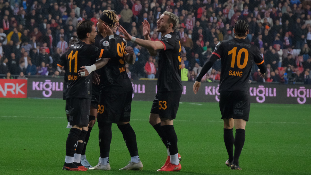 Süper Lig'de nefesler tutuldu: Bir takım şampiyon, bir takım veda edecek
