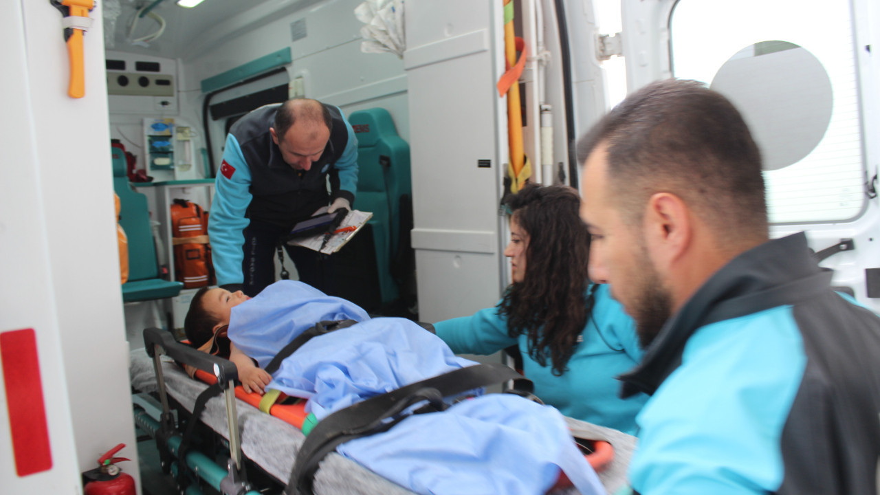 Aksaray’da balkondan düşen 2 yaşındaki çocuk yaralandı