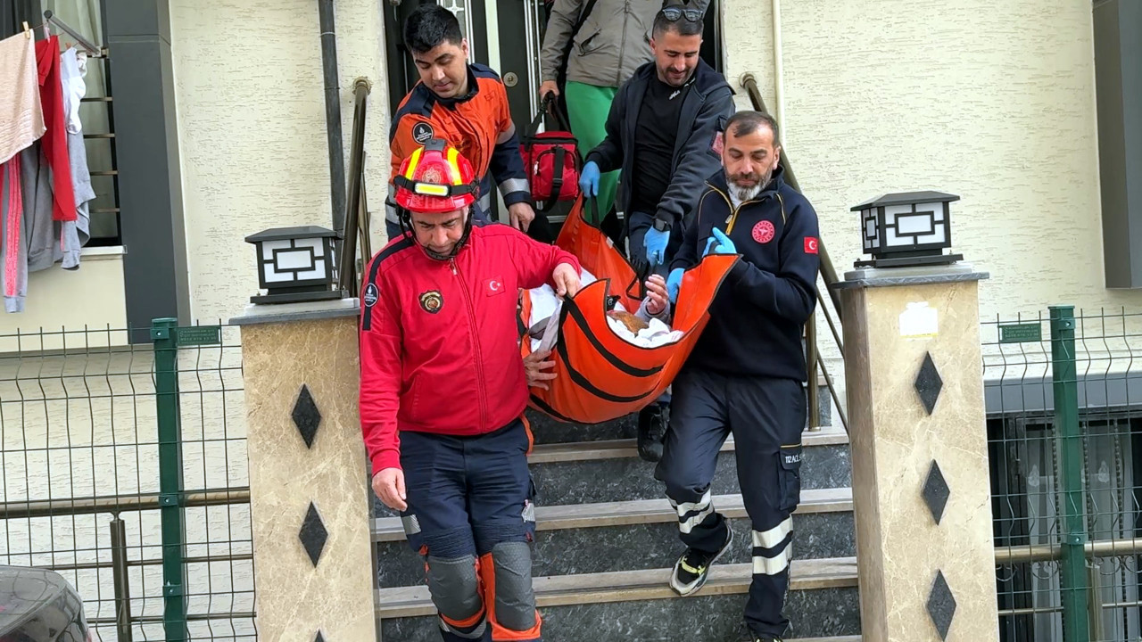 Haber alınamayan yaşlı kadın bitkin bulundu
