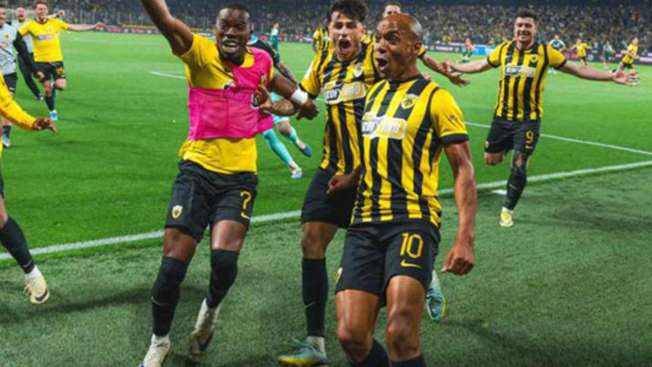 Beşiktaş'ın yıldızı, Yunanistan'da 90+3'te şampiyonluğu getirdi