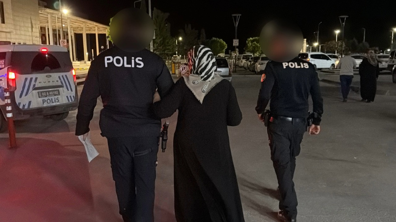 Anneler Günü'nde 80 yaşındaki annesini darp etti