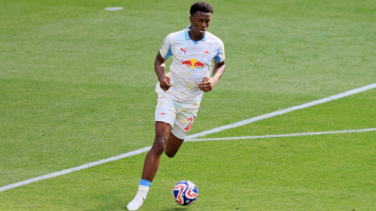 Gadou Salzburg'a veda etti, rota Dortmund