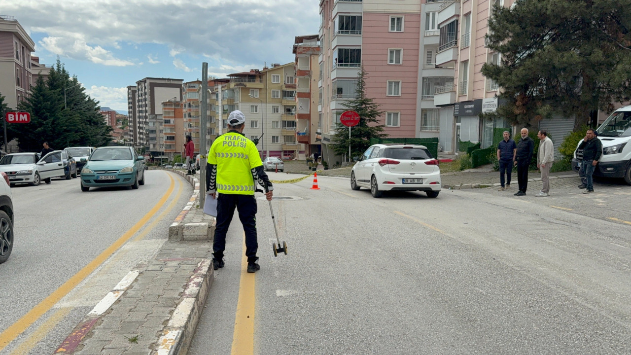 Alkollü sürücü kadına çarptı