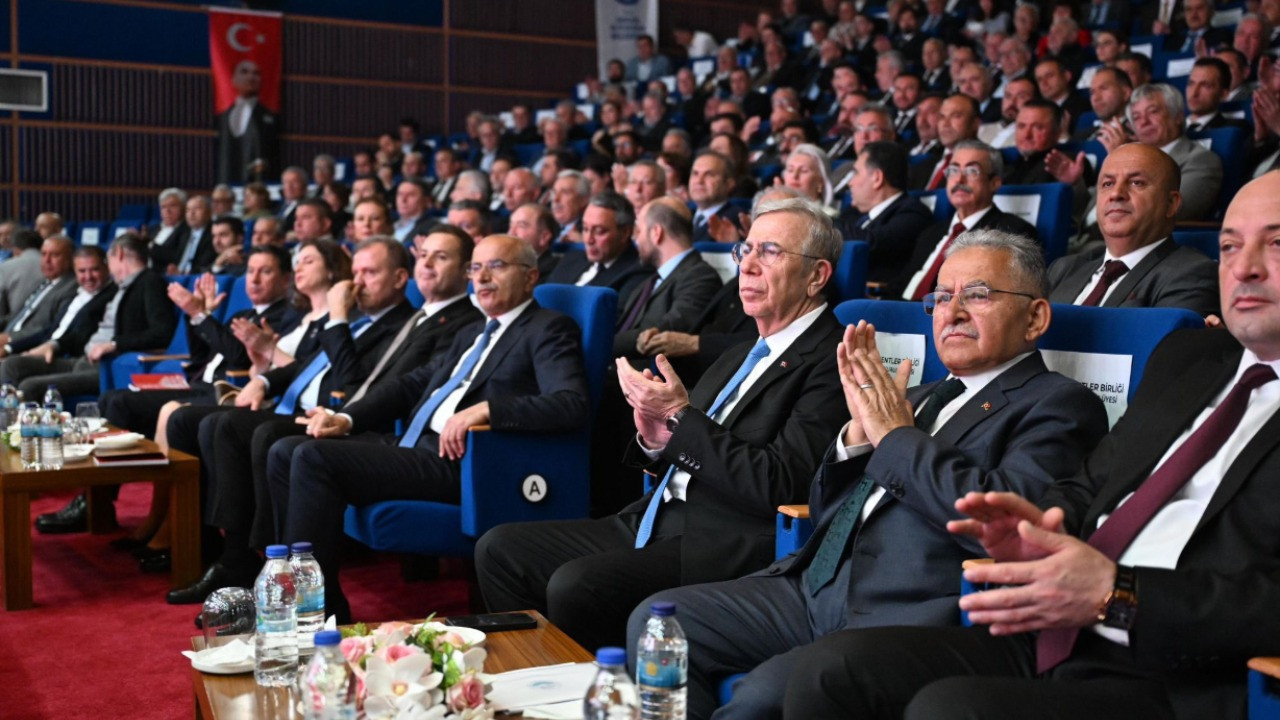 Mansur Yavaş yeniden Tarihi Kentler Birliği Başkanı seçildi