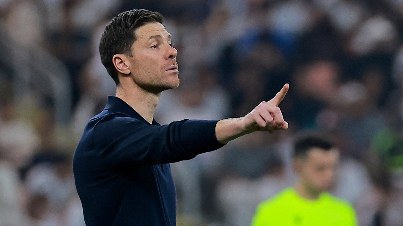 Xabi Alonso'dan büyük ters köşe: Ezeli rakibe 4 yıllık imza