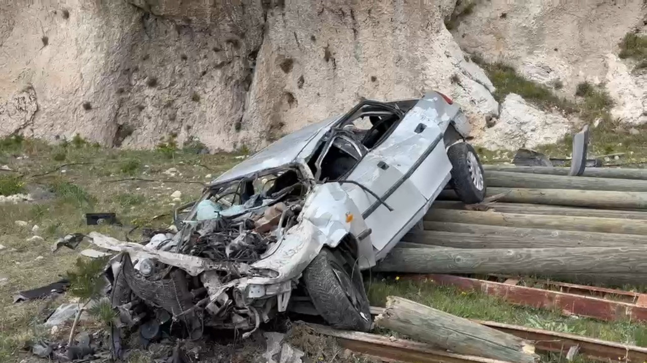 Otomobil uçurumdan düştü: 1 ölü