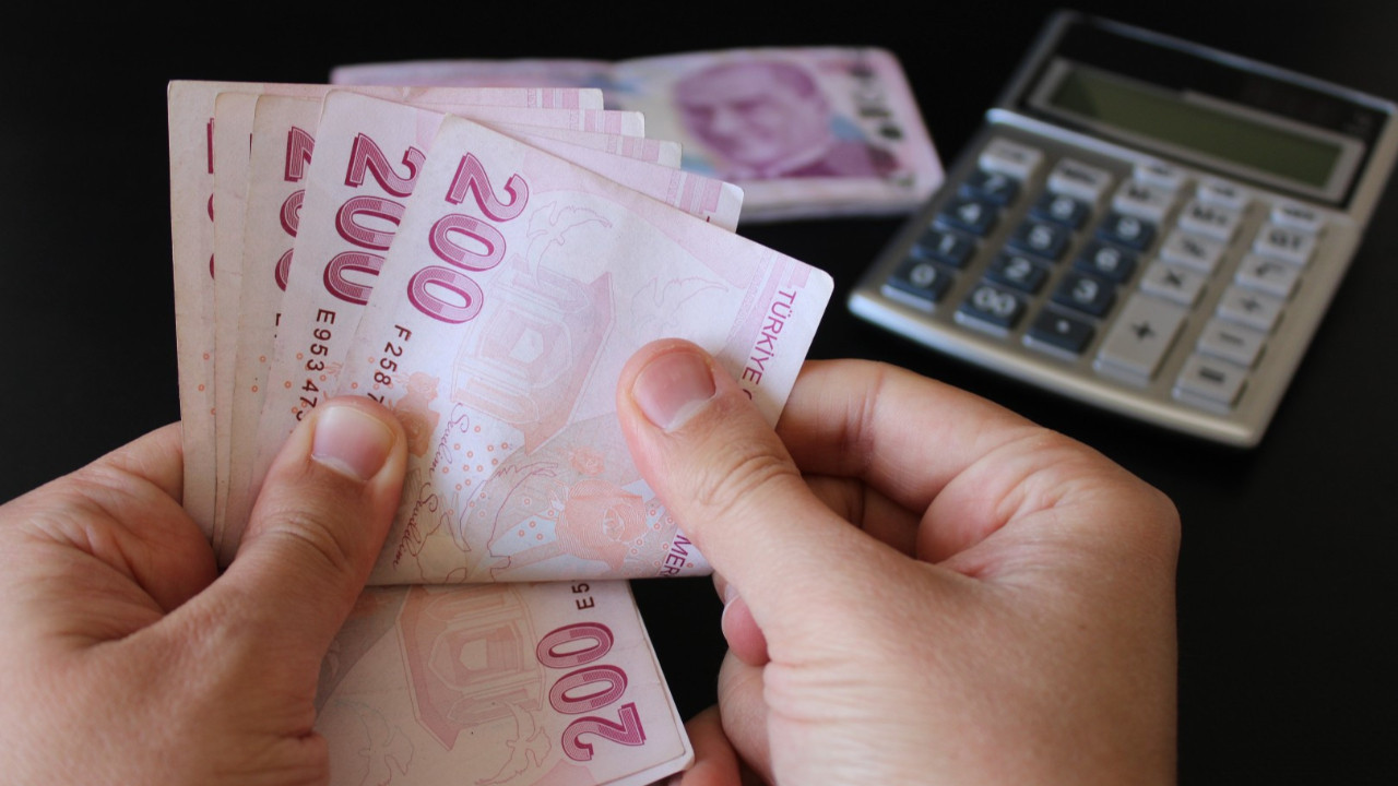 Vatandaşa kemer sıkma çağrısı, bütçede milyarlarca liralık harcama artışı