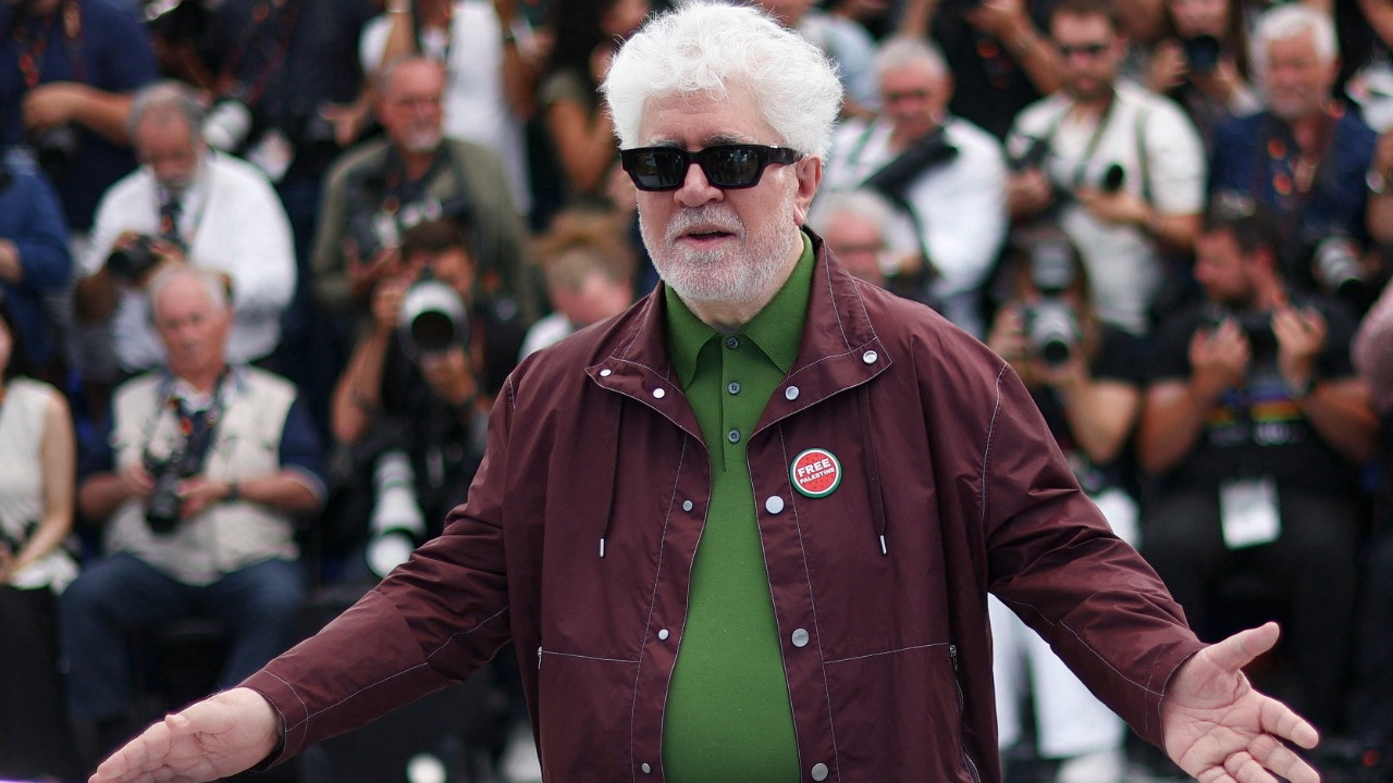 Almodovar'dan sert sözler: Canavar, deli, çılgın