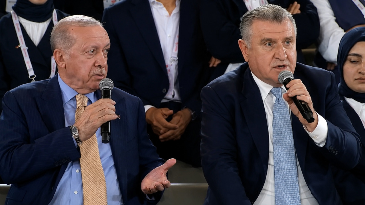 Erdoğan’dan Bakan Bak'a Dünya Kupası müdahalesi: Kazanacağız diyeceksin!
