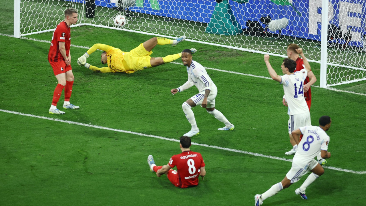 İstanbul'da nefes kesen final: Avrupa Ligi'nin kralı Unai Emery ve Aston Villa