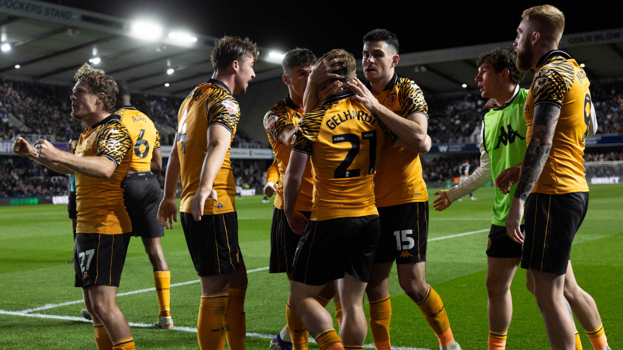 Acun Ilıcalı'nın Hull City'si Premier Lig için sahada!