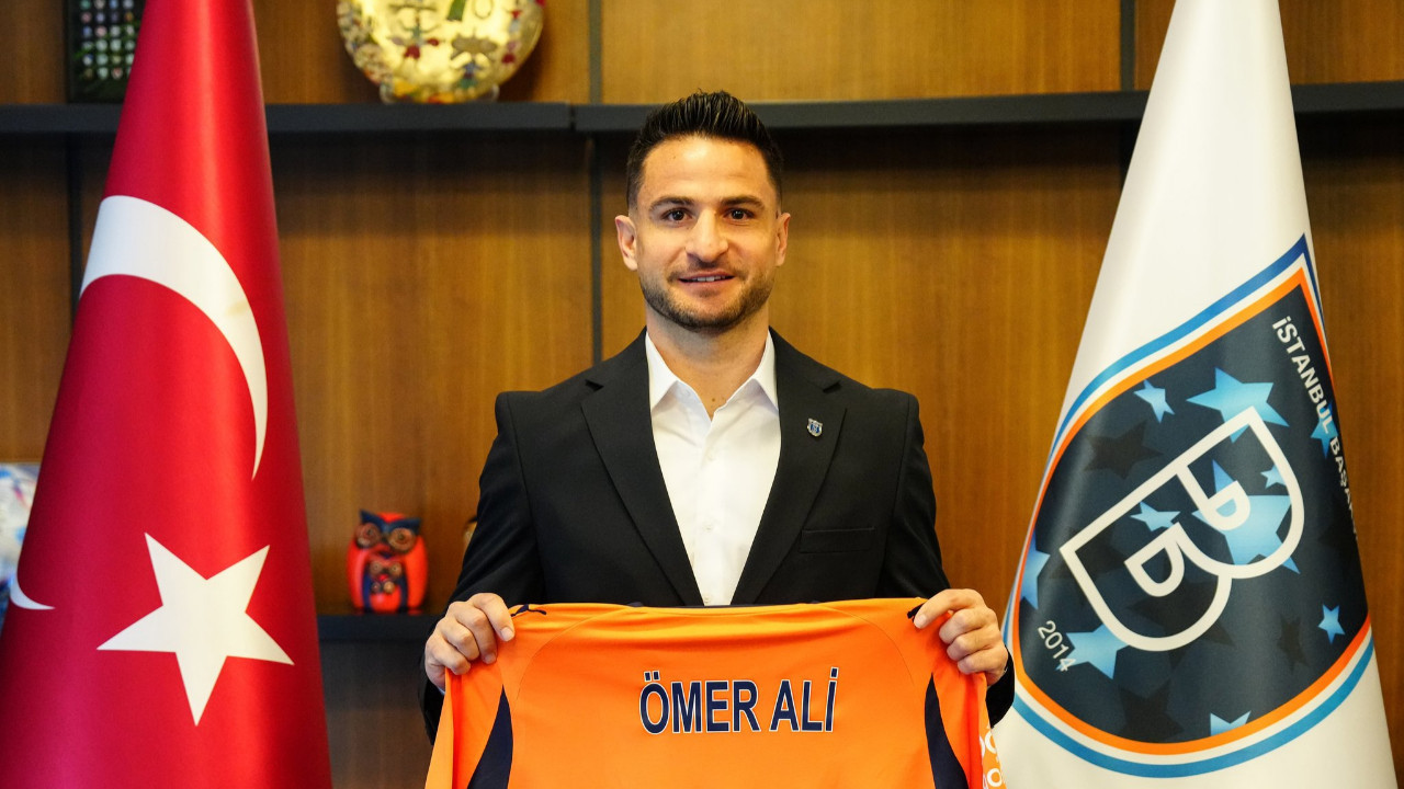 Ömer Ali Şahiner, Başakşehir ile sözleşme yeniledi