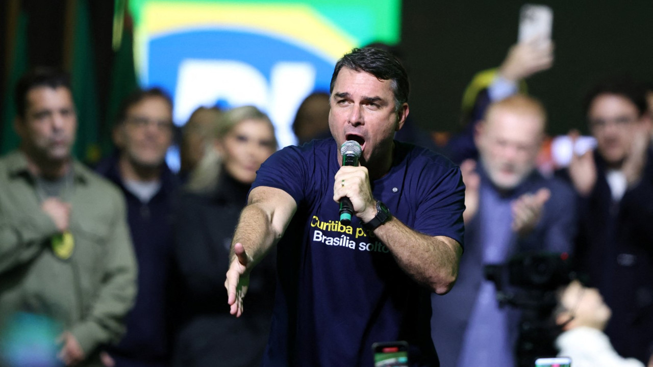 Anketlerde Lula da Silva ile Bolsonaro başa baş gidiyor