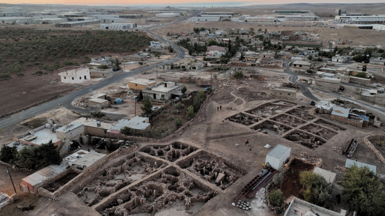 Sayburç’ta yaklaşık 70 yapı gün yüzüne çıkarıldı: Açık hava müzesi planlanıyor