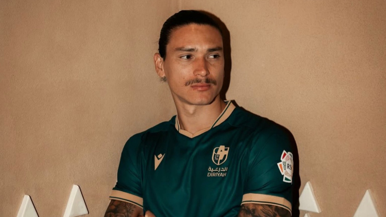 Trabzonspor olmadı, Darwin Nunez yeni takımıyla imzaladı