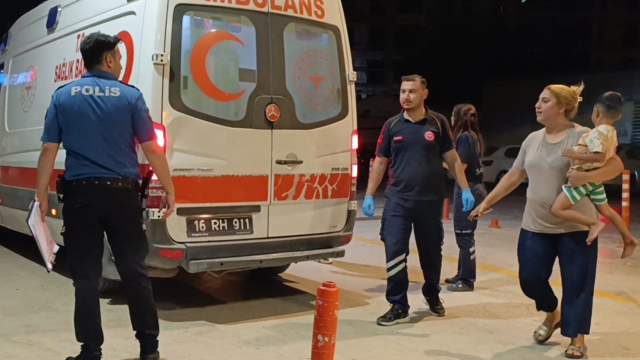 Tüfekten çıkan saçma baba ve 4 yaşındaki oğluna isabet etti