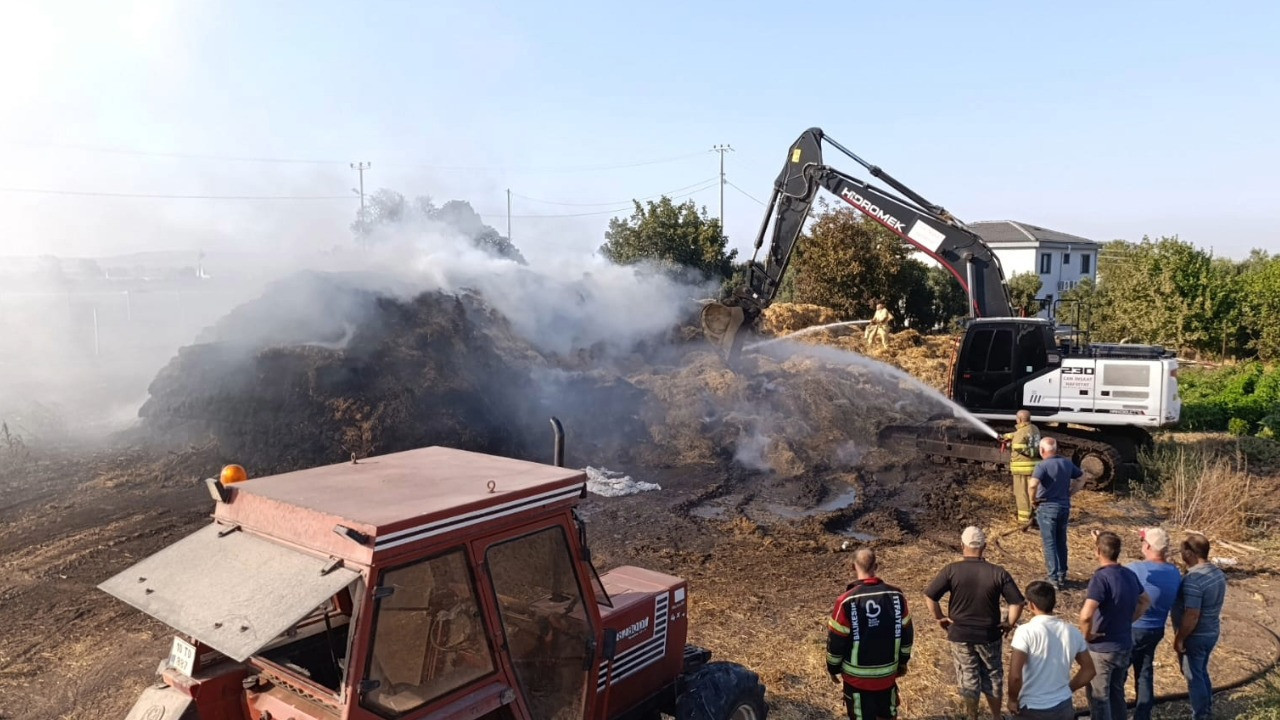 Gönen'de yangın... 90 ton saman kül oldu