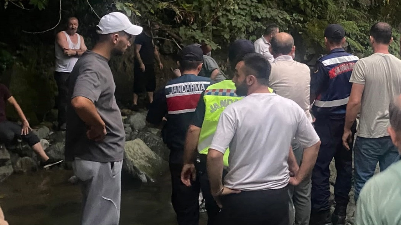 İki kız kardeşin cesetleri bulundu
