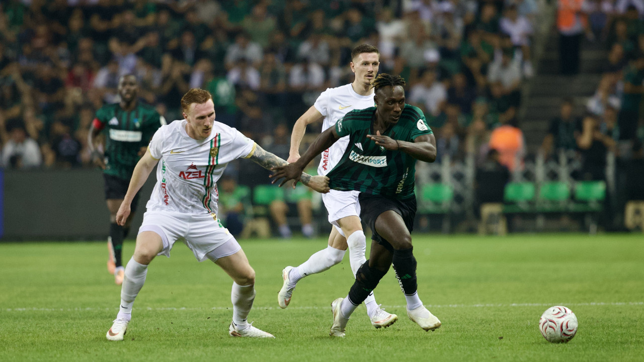 Kocaelispor, evinde Amedspor'u 2-0'la geçti