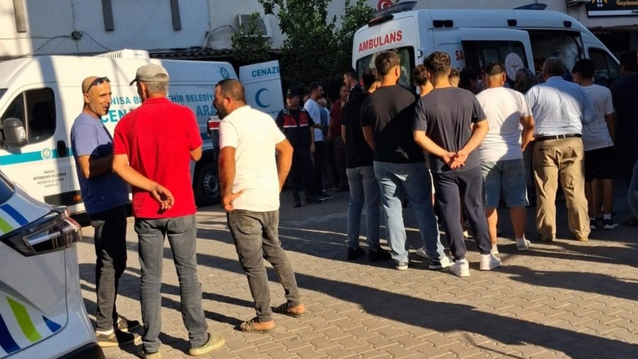 Manisa’da berber dükkanına silahlı saldırı: 2 ölü