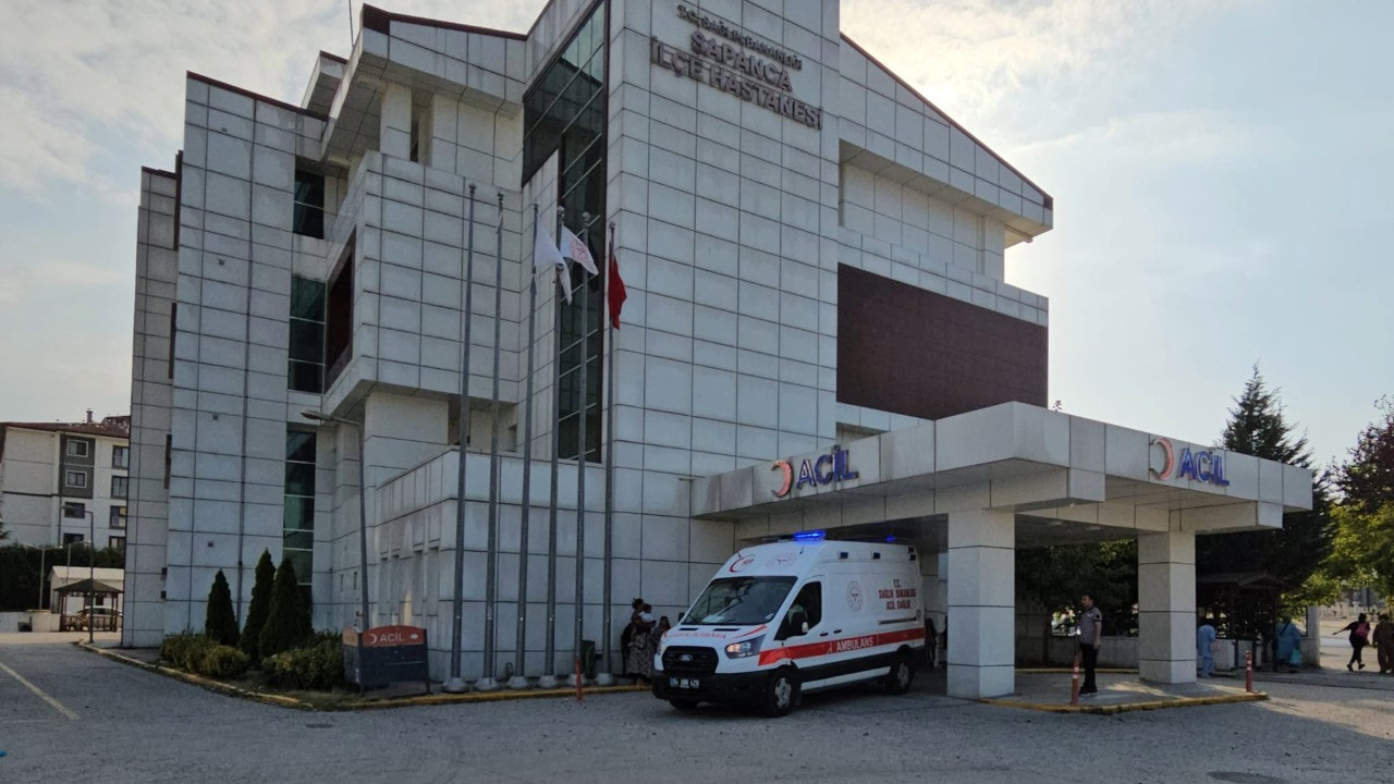 4 yaşındaki çocuk bungalov havuzunda boğulma tehlikesi geçirdi