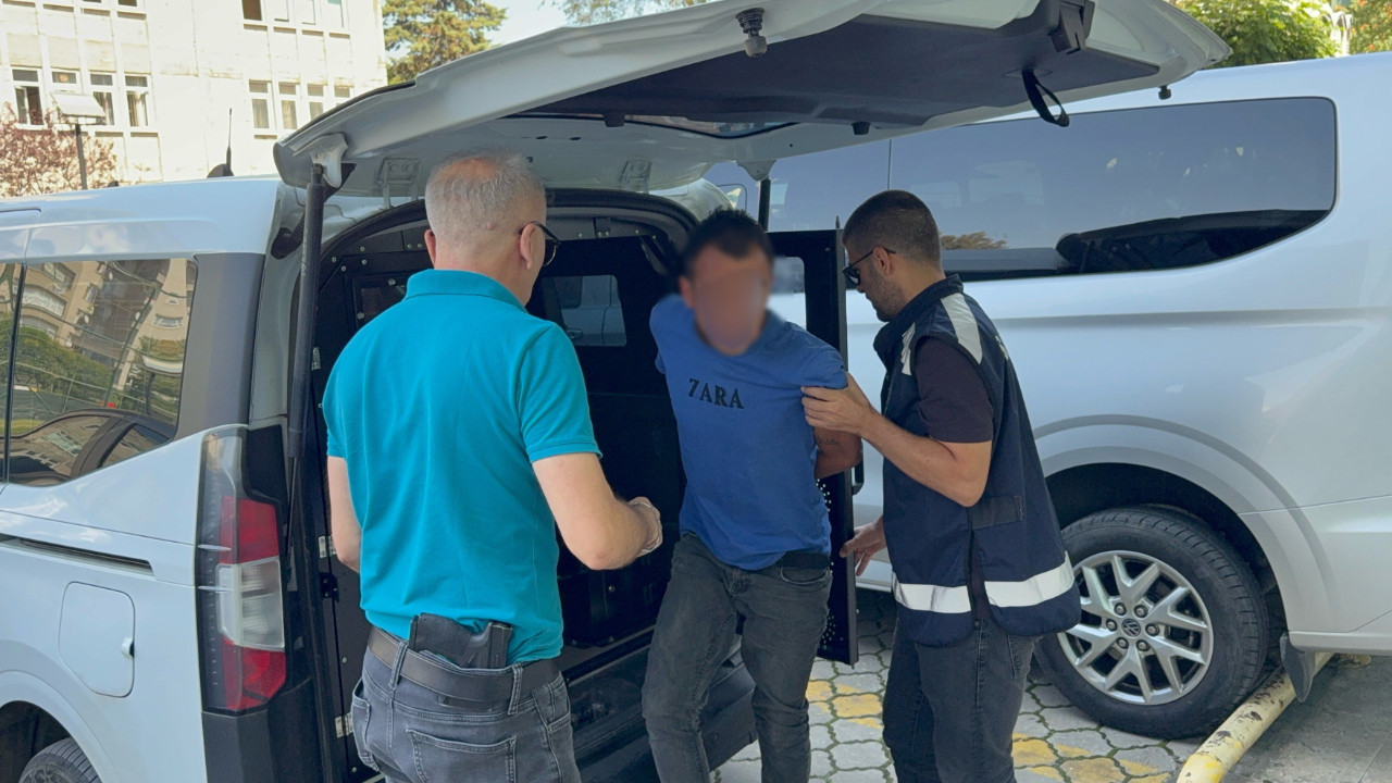 Ayrıldığı kadını bıçakladı