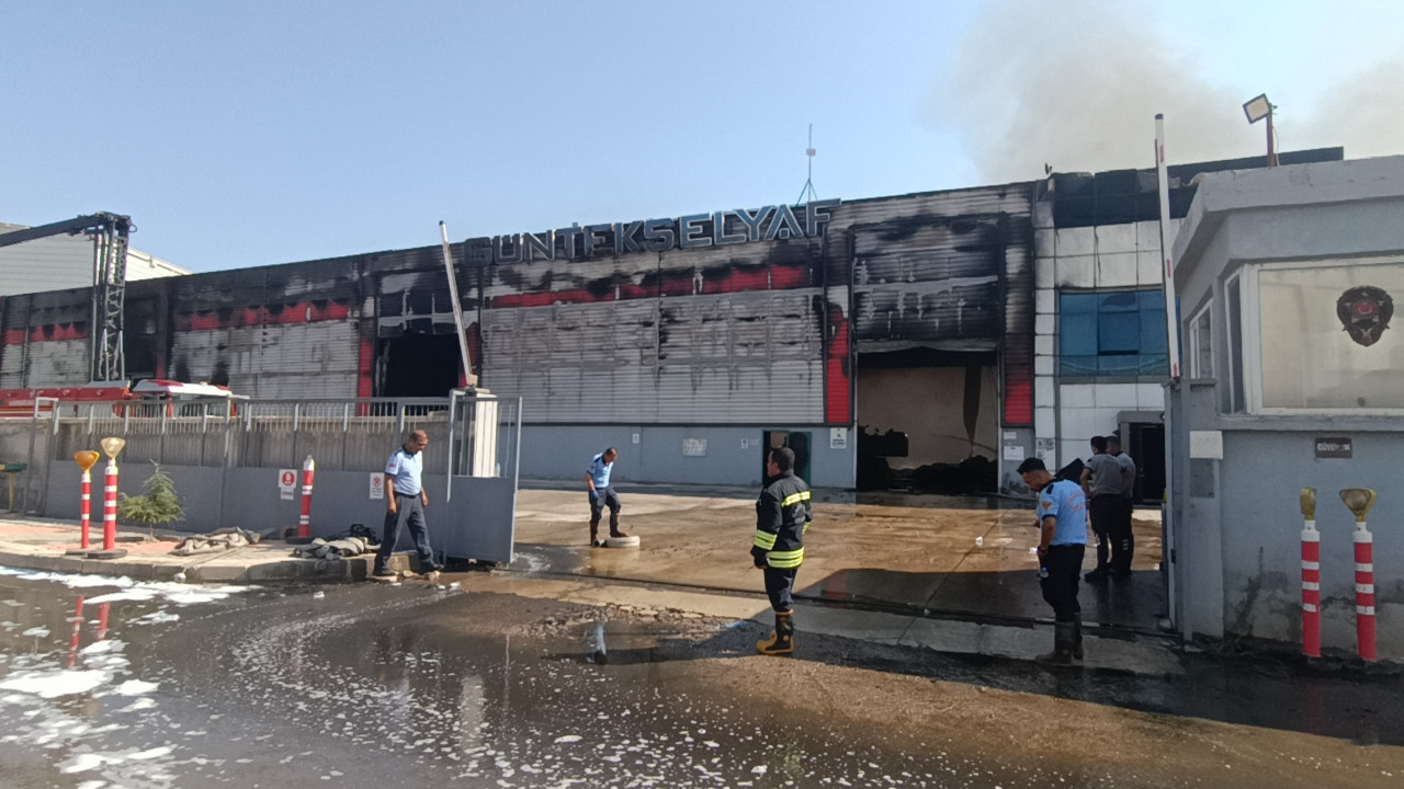 Elyaf fabrikasını alevler sardı
