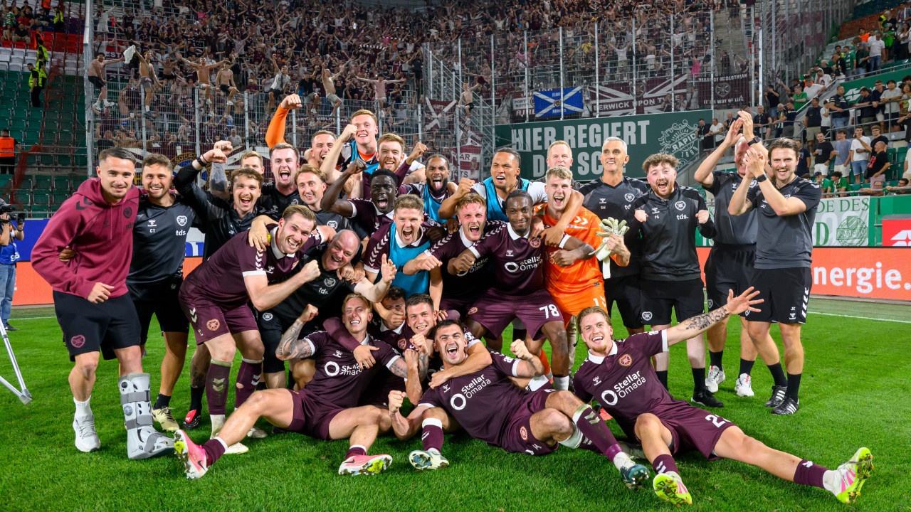 Ercan Kara golü yetmedi: Hearts 10 kişiyle turladı