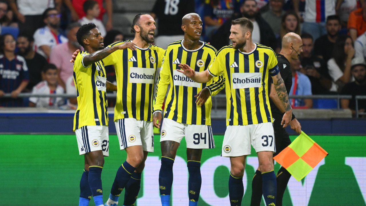 Fenerbahçe Şampiyonlar Ligi'nde: Lyon deplasmanında tarihi zafer