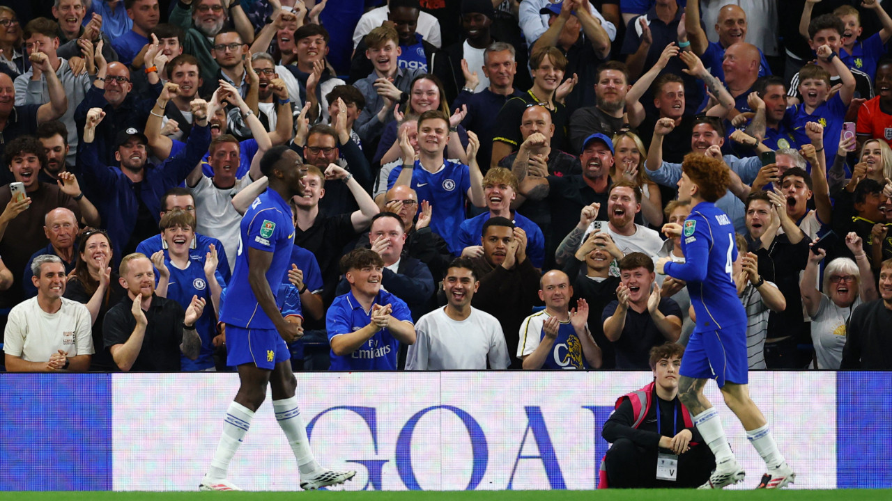 Danny Welbeck ilk golünü attı, Chelsea 3. tura yükseldi