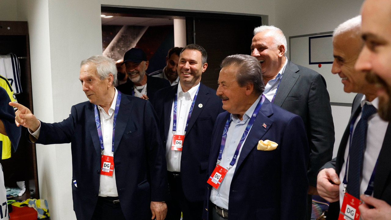 Fenerbahçe turladı, Aziz Yıldırım soyunma odasına indi