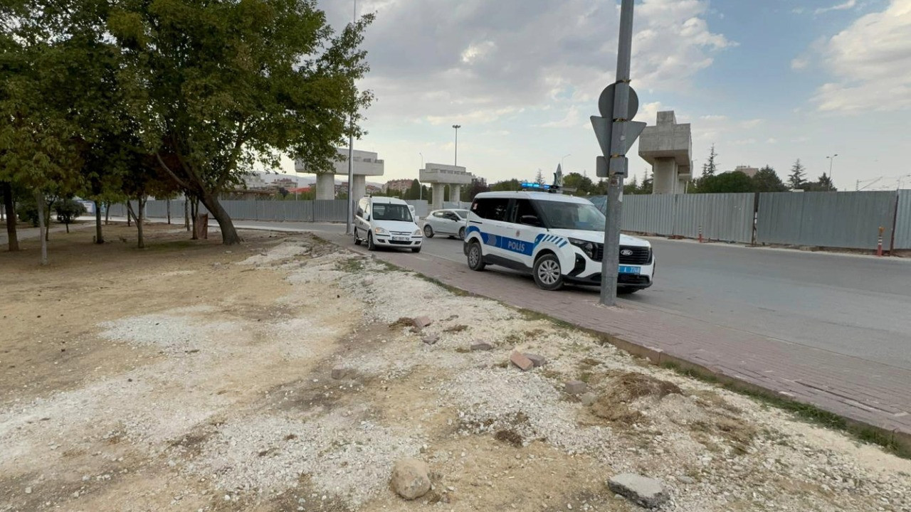 Kıskançlık nedeniyle akranını falçata ile yaraladı